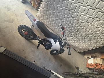 Mini moto cross