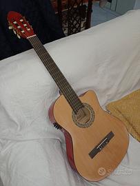 chitarra classica Toledo Spruce elettrificata