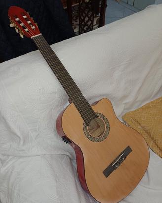 chitarra classica Toledo Spruce elettrificata