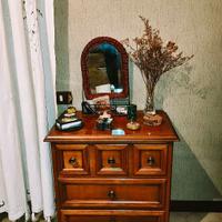 Comodino in legno massello