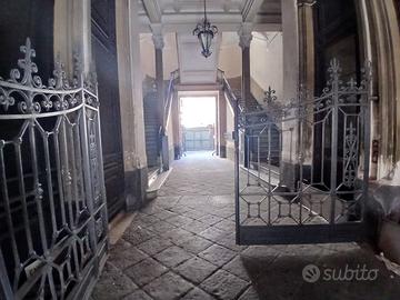 APPARTAMENTO DI DESIGN IN PALAZZO NOBILE