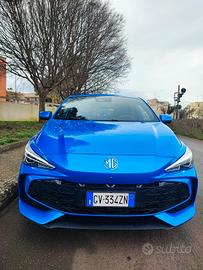 MG3 HYBRID+ LUXURY 