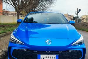 MG3 HYBRID+ LUXURY 