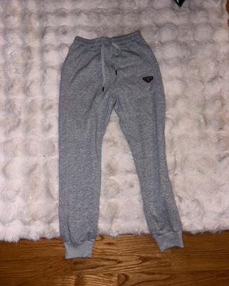pantaloni prada