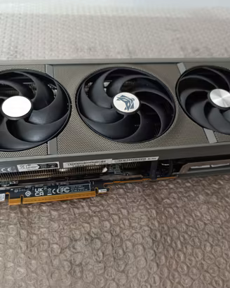 Sapphire NITRO+ AMD RADEON RX 9070 XT GAMING OC 16