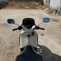 Scarabeo125