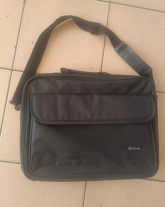 borsa porta computer mai usata 