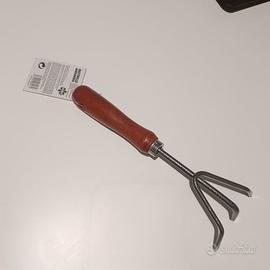 Rastrello da giardinaggio