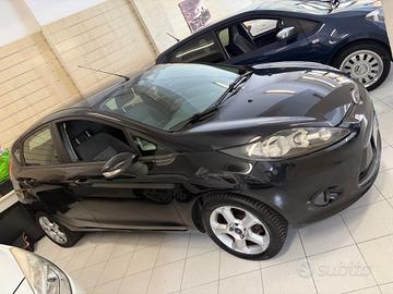 Ford Fiesta 1.4 TDCi 5p. Titanium ok neopatentati 