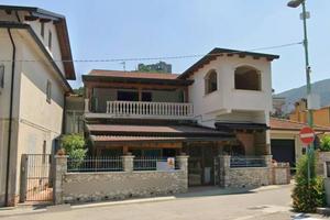 Immobile in asta di 396 m² con più di 5 locali a V