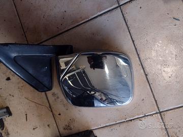 specchietto Mitsubishi l200