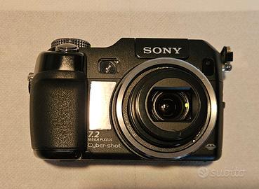 SONY DSC-V3 7,2 MP sensore CCD