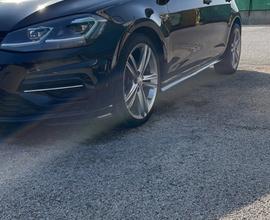 VOLKSWAGEN Golf 7ª serie - 2017