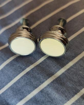 2 pomellini per antine o cassetti
