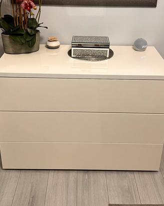 Cassettiera e comodini