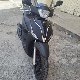 Kymco people S 200