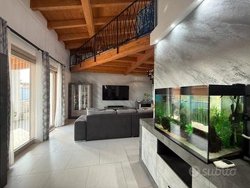 Casa semindipendente con cortile a Domusnovas