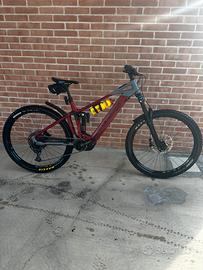 MONDRAKER LEVEL R