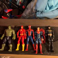 supereroi giocattolo