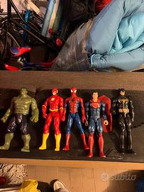 supereroi giocattolo