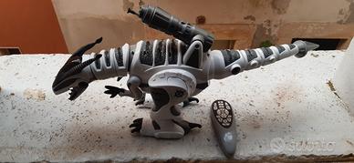 Dinosauro robot telecomandato