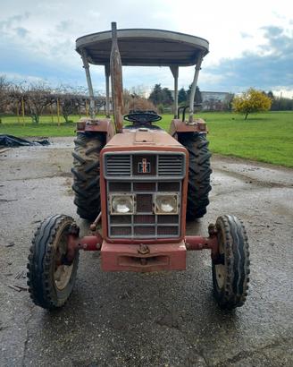 trattore agricolo 