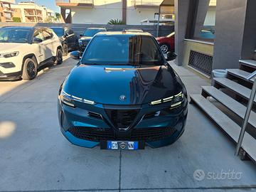 Alfa Romeo Junior 1.2 136 CV Hybrid eDCT6 Speciale