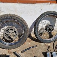 Ruote moto 21 e 18, per Cagiva SXT 350 Ala Blu