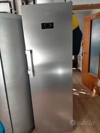 CONGELATORE VERTICALE 