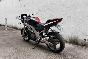 SPECIAL SUZUKI SV 1000