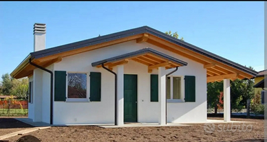 C. e. r. c. o. villa libera su 4 lati