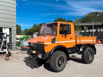 Mercedes Benz - UNIMOG U1200 70