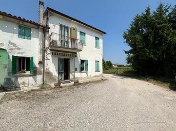 CASA SEMINDIPENDENTE A SAN GIORGIO DELLE PERTICHE