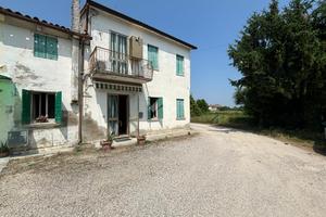 CASA SEMINDIPENDENTE A SAN GIORGIO DELLE PERTICHE