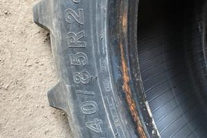 Pneumatici 340.85 R24