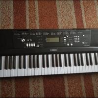 YAMAHA Digital Keyboard EZ-220 Tastiera Digitale P