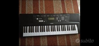 YAMAHA Digital Keyboard EZ-220 Tastiera Digitale P