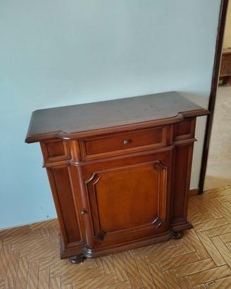 Mobili e comò