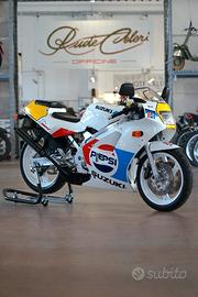 Suzuki RGV 250 PEPSI 1989
