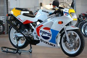Suzuki RGV 250 PEPSI 1989