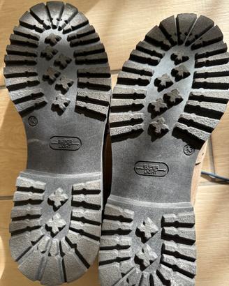 Scarpe stringate lavorate cosa di rondine double s