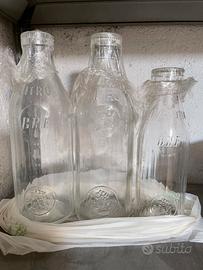 Bottiglie latte antiche