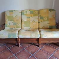divano 3 posti in legno imbottito