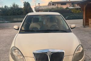 Lancia Ypsilon 1.3 MultiJet