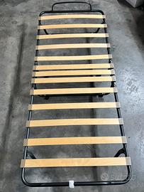 Brandina pieghevole a doghe con materasso