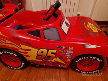 Auto elettrica Cars Saetta Mc Queen