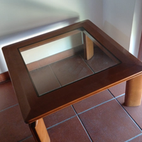 Tavolo in legno e vetro