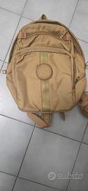 zaino di marca nuovo