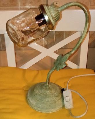 Lampada da tavolo 