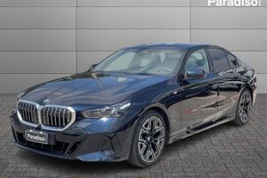 BMW Serie 5 520d - BERLINA - 48V | XDRIVE - M...